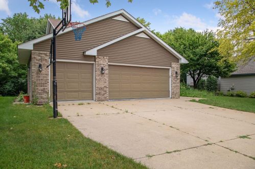 5978 Ridge Dr, Prior Lake, MN 55378-3608