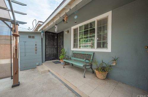 526 Buttonwood St, Anaheim CA  92805-2225 exterior