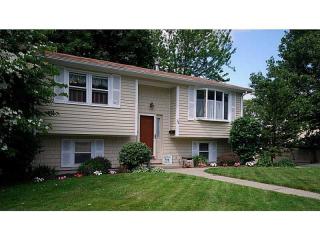 24 Rawlinson Ave, Cranston, RI 02920-4437