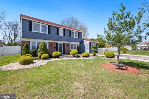 83 Harrington Cir, Willingboro, NJ 08046-1823