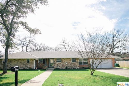 405 Downing St, Morgans Point, TX 76513-2049