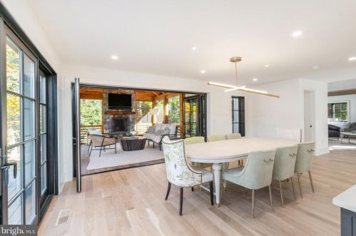 603 Gravers Ln, Philadelphia PA 19118-2806 exterior