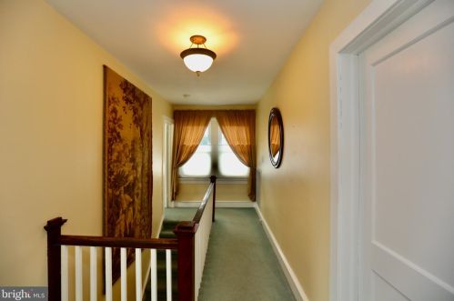 232 Holly Ave, Pitman NJ  08071-1257 exterior