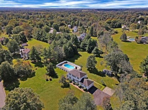 1 Sunset View Rd, Flemington, NJ 08822-7180