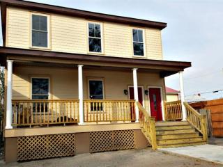 406 36th St, Savannah, GA 31401-8608