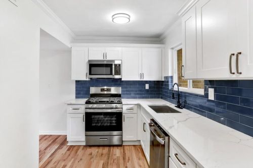 2501 Bradford Sq, Atlanta GA  30345-1338 exterior