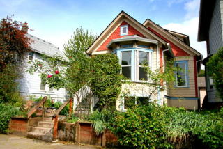 3226 13th Ave, Portland OR  97202-2407 exterior