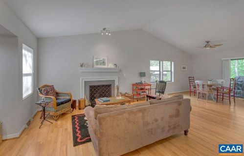 221 Turkey Ridge Rd, Charlottesville, VA 22903-9732