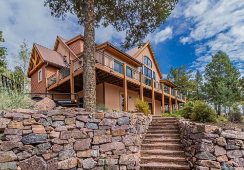 136 Arapahoe, Woodland Park CO 80863-8952 exterior