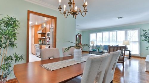 2347 Caracas St, Glendale CA  91214-3004 exterior