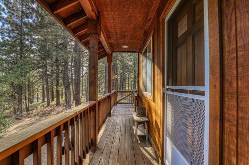 10166 Olympic Blvd, Truckee CA  96161-1745 exterior