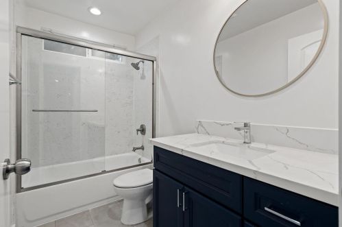 8716 Lodestone Cir, Elk Grove CA  95624-2520 exterior