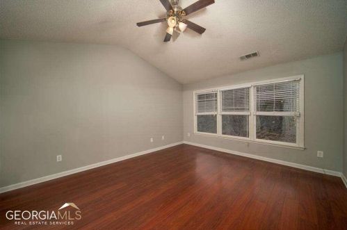 10945 Glenbarr Dr, Duluth GA  30097-7877 exterior