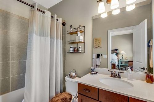 3639 Brookleigh Ln, Atlanta GA  30319-2219 exterior