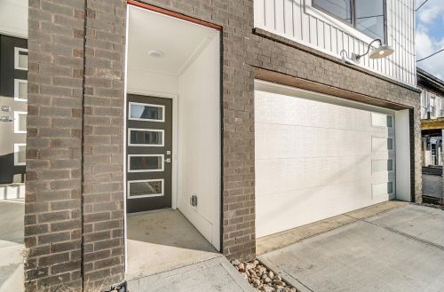 2616 Hackberry St, Cincinnati OH  45206-2121 exterior