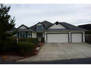 60 Spyglass Ln, Florence, OR 97439-8955