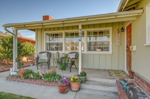 1346 3rd Ave, Upland, CA 91786-3228