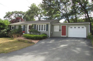 39 Wesleyan Ave, Coventry, RI 02816-4224