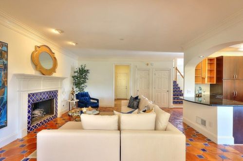 4086 Haverhill Dr, Atlanta GA  30342-3818 exterior