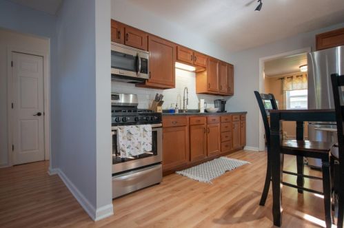 237 Cavender St, Hobart IN 46342-2920 exterior