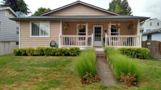2223 Howard Ave, Everett, WA 98203-4823