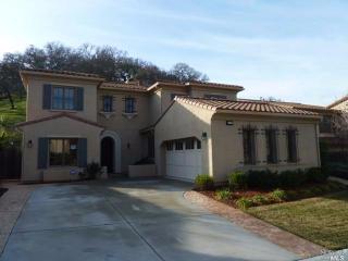 3159 Olympic Rd, Fairfield, CA 94534-8327