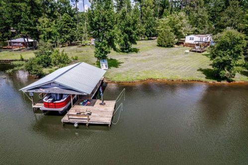 91 Sunset Ln, Mayfield, GA 31087-5247