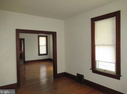 320 Middle St, Hanover PA 17331-3746 exterior