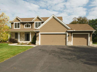 6885 Ruby Ln, Chanhassen, MN 55317-7592