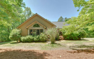 75 Manna Rdg, Fry, GA 30555-3703