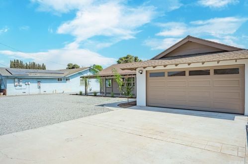 984 Rose Ct, Norco, CA 92860-1422