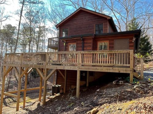 151 Oneida Cir, Ellijay, GA 30540-0056