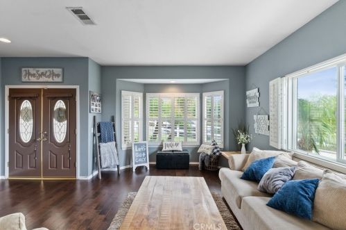 14229 Dove Cyn Dr, Riverside CA  92503-6418 exterior