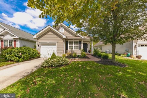 12 Mansion Dr, Auburn, NJ 08085-5061