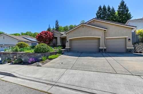 11120 Montana Dr, Auburn, CA 95603-5859