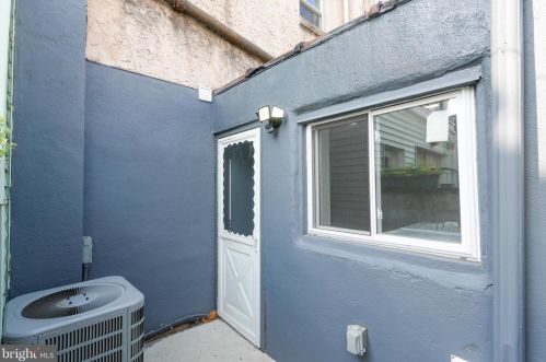 1021 Ellsworth St, Philadelphia PA  19147-4637 exterior