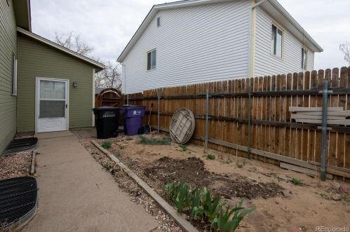 14602 Elk Pl, Denver CO 80239-5429 exterior