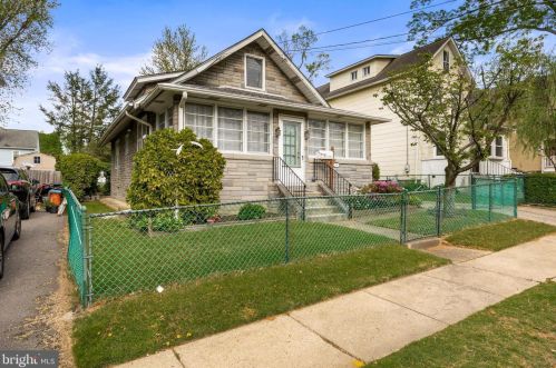 21 Creston Ave, Camden, NJ 08106-2303