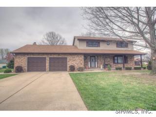 820 Knipp Dr, Mascoutah, IL 62258-1327