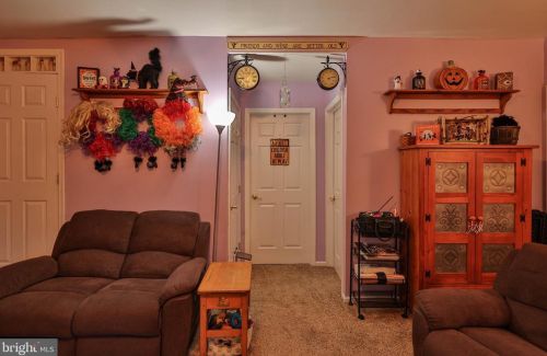 23 Central Ave, Bangor PA 18013-2221 exterior