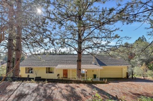 413 Wyldewood Dr, Vallecito, CA 95247-9731