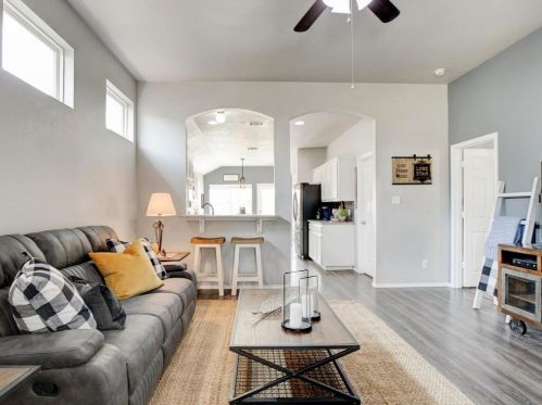 5733 Parkview Hills Ln, Fort Worth, TX 76179-6715