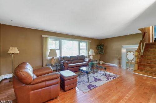 37 Ridge Rd, Dover, NJ 07869-1023