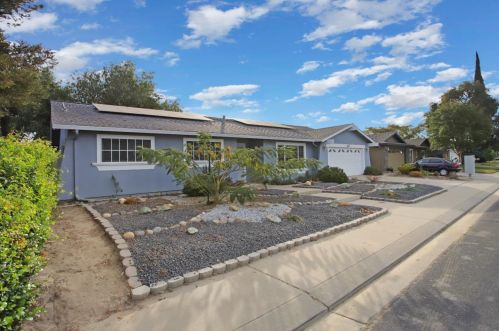 1910 Pecanwood Ave, Manteca, CA 95336-2600