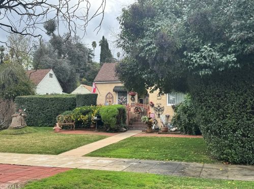 224 Highland Ave, Redlands, CA 92373-6822