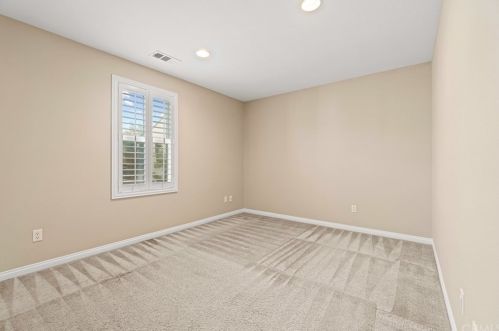 34 Latitude, Irvine CA  92618-8821 exterior