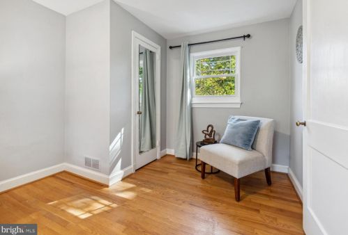 815 Davis Ave, Silver Spring MD 20912-6472 exterior