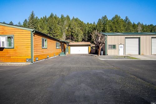 25254 Madrone Dr, Willits, CA 95490-8511