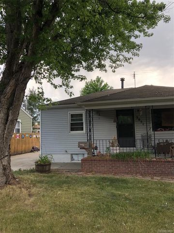 3851 Clarkson St, Englewood, CO 80113-3904