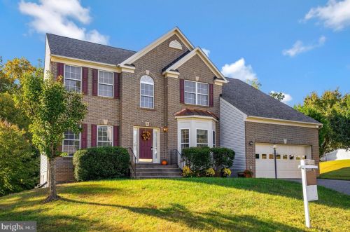 2 Basalt Dr, Fredericksburg, VA 22406-7229